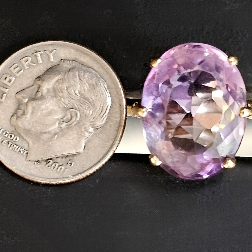 14k Yellow Gold Large Oval Amethyst Solitaire Ring - Picture 5 of 13